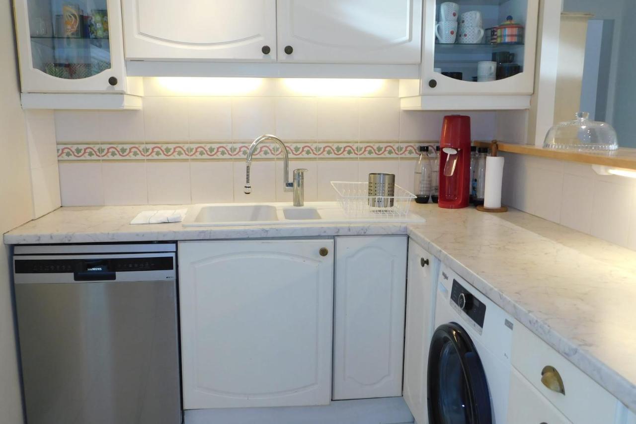 Air-Conditioned 4-Room "Marine Villeneuve" Flat With Pool And Parking Buitenkant foto