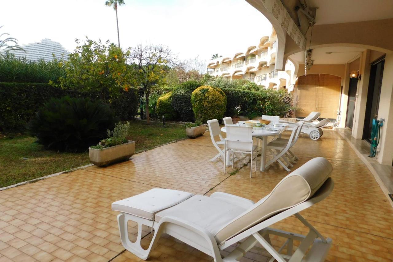 Air-Conditioned 4-Room "Marine Villeneuve" Flat With Pool And Parking Buitenkant foto