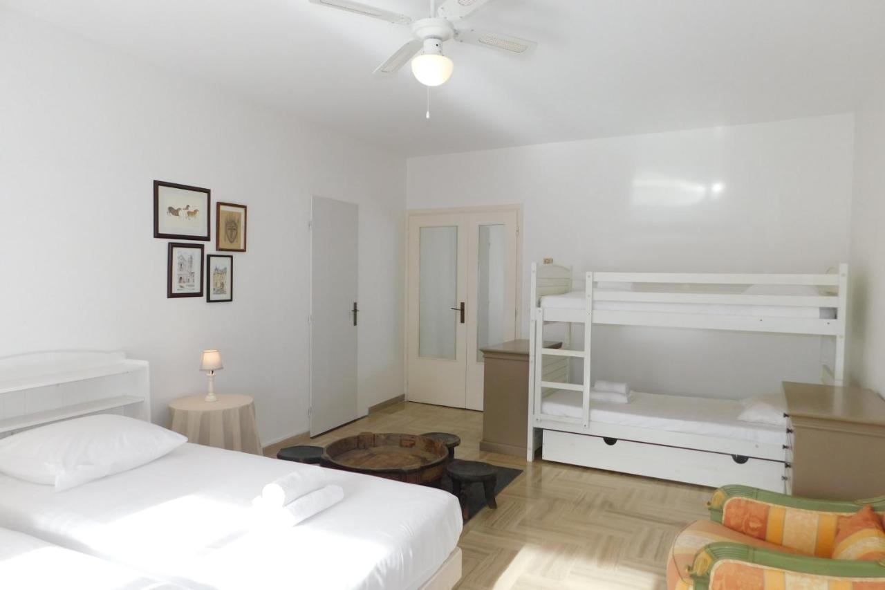 Air-Conditioned 4-Room "Marine Villeneuve" Flat With Pool And Parking Buitenkant foto